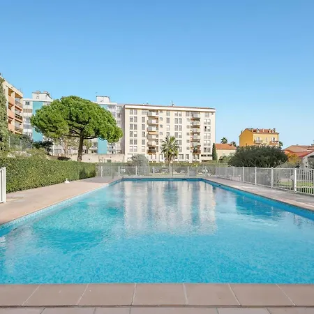 In With Swimming Pool And Balcony Apartment Hyeres