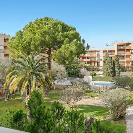 Apartment In With Swimming Pool And Balcony