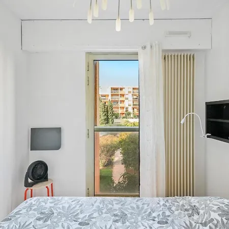 In With Swimming Pool And Balcony